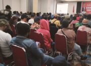 Konsolidasi dengan Ratusan Warga dari Berbagai Kalangan di Mimika, Ketum Tim  Relawan: Willem Wandik Sosok yang Tepat Pimpin Papua Tengah
