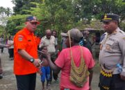 Terjun langsung ke Pemukiman Warga yang terdampak banjir di Kampung SP5, BPBD Langsung Data Warga, Moses Yarangga: Bantuan Sedang Dikirim