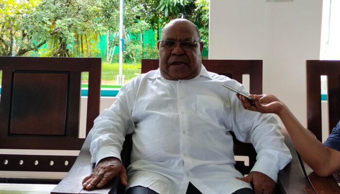 Pernah Jadi Guru, Tokoh Amungme Emanuel Kemong : Pembangunan Mimika Harus dimulai dari Dunia Pendidikan