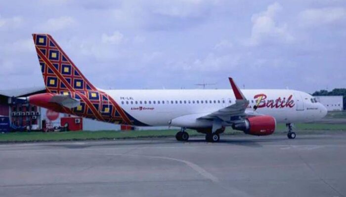 Penumpang Batik Air Tujuan Timika-Makassar Terpaksa Menunggu Berjam-jam Akibat Delay