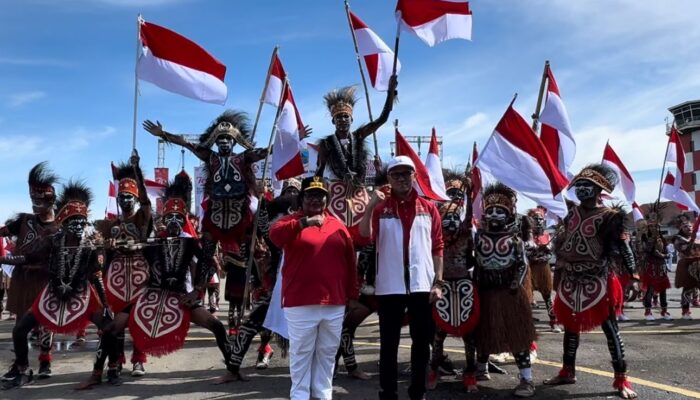 Sambut HUT Ke-79 RI, Pemprov Papua Tengah Bagikan 10.000 Bendera dan Gelar Pesta Rakyat