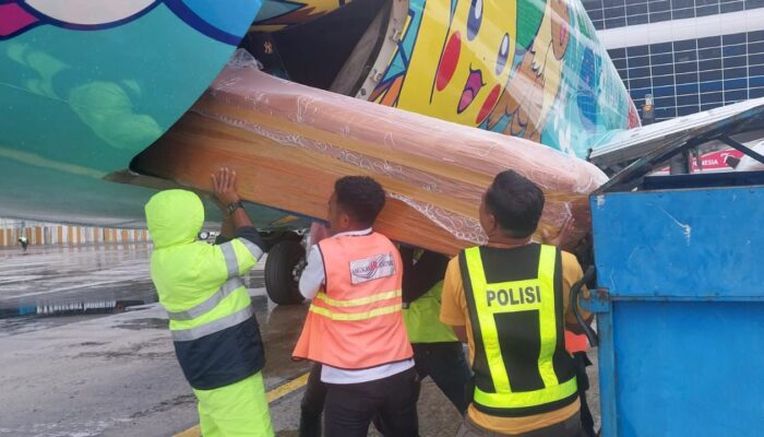 Didampingi Management Pt Intan Angkasa, Jenazah Pilot Gleen Malcom diterbangkan menuju Jakarta