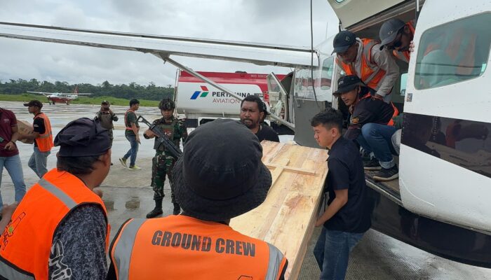 Jenazah Korban Penembakan KKB di Sugapa Tiba di Timika, Segera Diterbangkan ke Kampung Halamannya
