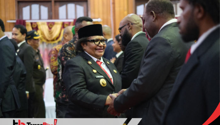 Lantik Panitia Seleksi DPRK Se-Provinsi Papua Tengah, Pj Gubernur: Harus Benar-Benar Selektif Dan Memilih Yang Terbaik
