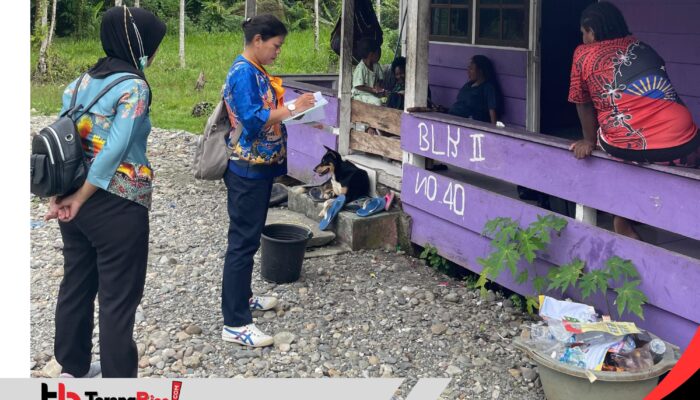 Terbagi 3 Tim, Dinkes Mimika Sasar Tiga Distrik Berikan Penyuluhan Kebersihan Lingkungan