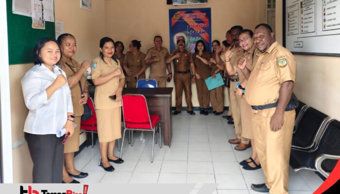 Distrik Wania Monitoring ke Kelurahan Inauga, Pastikan Program Fisik dan Tata Kelola Tidak Terjadi Tumpang Tindih