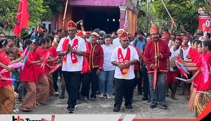 Tandai Dengan Adat, Warga Ohoi Ngefuit Pastikan JOEL 100 Persen, Emanuel Kemong diangkat jadi Anak Adat