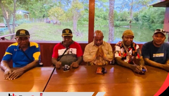 5 Kepala Suku Minta Semua Pihak Menerima Penetapan Paslon Terpilih hasil perolehan suara terbanyak oleh KPU Mimika