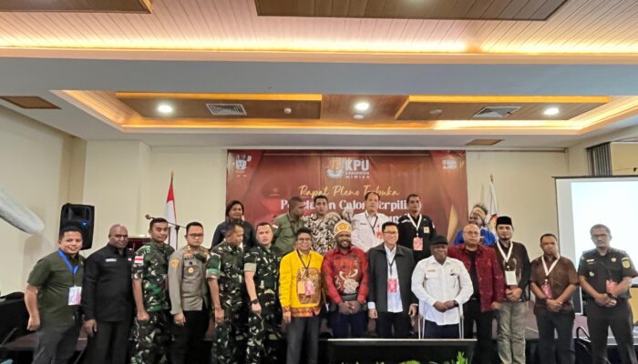 Johannes Rettob dan Emanuel Kemong Resmi Ditetapkan sebagai Bupati dan Wakil Bupati Mimika Periode 2025-2030