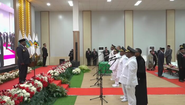 Lantik Bupati-Wakil Bupati Mimika dan Puncak, Pesan Gubernur Nawipa : Saudara Adalah Pelayan Rakyat Harus Membela Kepentingan Rakyat