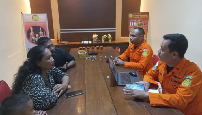 Sedang Berlibur di Pantai, Seorang Anak Terseret Ombak di Perairan Keakwa