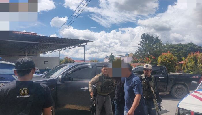 Terlibat Penjualan Amunisi, Oknum Anggota Polri Serahkan Diri dan Diamankan Satgas Ops Damai Cartenz