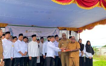 Pelantikan PHBI Mimika 2025–2028, Bupati John Serukan Inovasi dan Kerja Tanpa Friksi