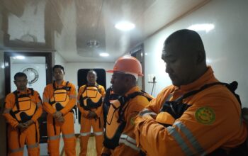 ABK KM. Mulia Kenangan Terjatuh di Laut Arafura, Tim SAR Timika Kerahkan Tim Penyelamat