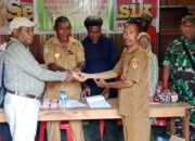 Pemkam Nawaripi Serahkan Dana Rehab Rumah dan Pembersihan Saluran Air Tahap Pertama Senilai Rp 30 Juta per RT