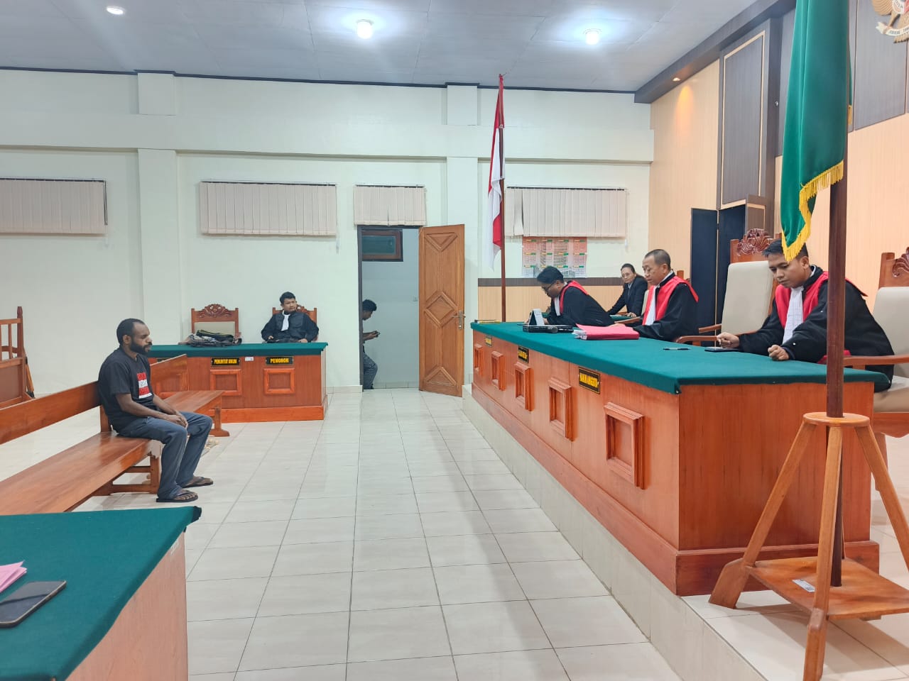 Asked Mabel saat dihadirkan dalam sidang di Pengadilan Negeri Wamena (foto: Istimewa/ Torangbisa.com)