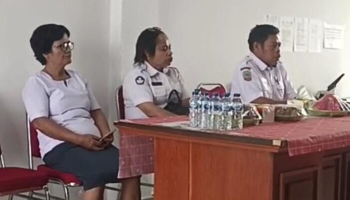 Bupati Mimika Anulir Penggantian Kepsek SD Inpres Nawaripi: “Nota Dinas Tidak Bisa Kalahkan SK Bupati”