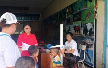 Tekan Stunting, PKK dan Kader Posyandu Nawaripi Rutin Bagikan Makanan Tambahan untuk Balita dan Anak PAUD