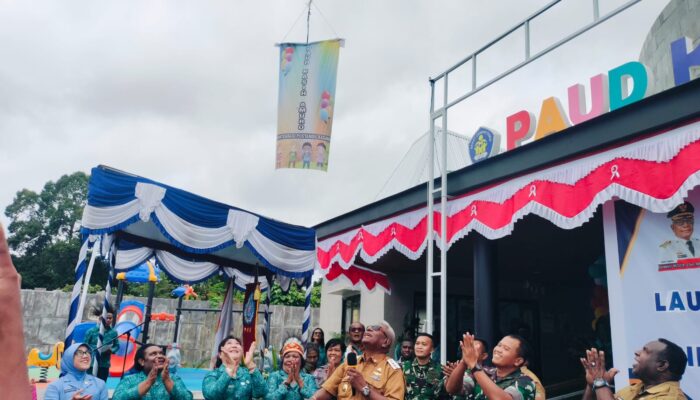 Launching PAUD Kasih Amuro Terintegrasi Posyandu Kasana, Bupati Rettob: Dapat Menjadikan Anak-anak Kita Generasi Emas