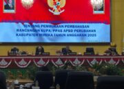 Bupati Mimika Sampaikan Nota Keuangan Rancangan Perubahan APBD 2025 di Rapat Paripurna DPRK