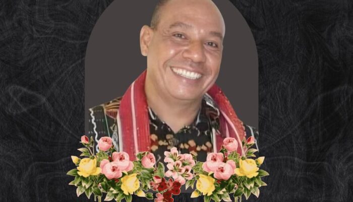Bupati Mimika Berbelasungkawa atas Meninggalnya Guru Terkenal Yohanes Napan