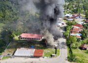 6 Prajurit TNI Selamatkan Guru dan Warga saat Kerusuhan di Elelim