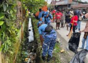 Gelar Clean Friday, Pemdis Wania Gandeng Stakeholder Bersihkan Lingkungan Warga