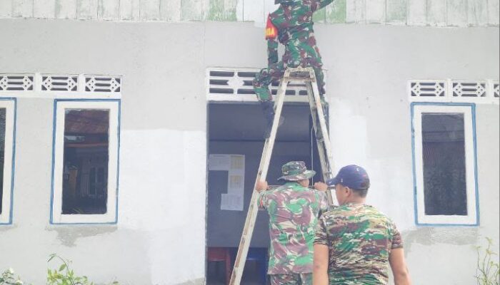 Kodim 1710/Mimika Gelar Karya Bakti Perbaiki Tempat Ibadah Dalam Rangka Memperingati HUT ke-80