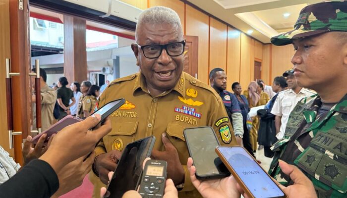 Mimika Dapat Revitalisasi 20 Sekolah Dari Kementerian Pendidikan, Bupati Rettob: Kurangnya Pendampingan Dari Disdik