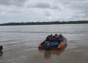 Perahu Ketinting Terbalik di Asmat, 6 Selamat Balita 1 Tahun Masih Dalam Pencarian