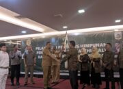 Pemkab Mimika Dukung HIPKAL Wujudkan Usaha Kayu Berkelanjutan: “Tebang Satu Pohon, Tanam Kembali”