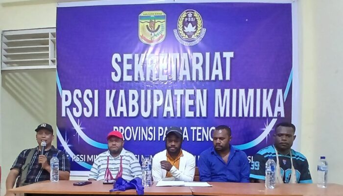 Pius Kemong-Jhon Tsunme Dipercayakan Sebagai Ketua dan Sekretaris Panpel Kompetisi Sepakbola Bupati Mimika Cup 2025