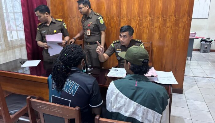 Satgas Ops Damai Cartenz Laksanakan Tahap II Yatien Enumbi di Kejaksaan Nabire