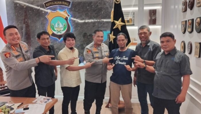 Kapolda Kepri Apresiasi JMSI Kepri Terbitkan Buku Literasi Bahaya TPPO kepada Pelajar