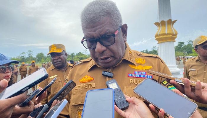 Bupati Mimika Tegur OPD yang Belum Laporkan Program Pelatihan dan SKP