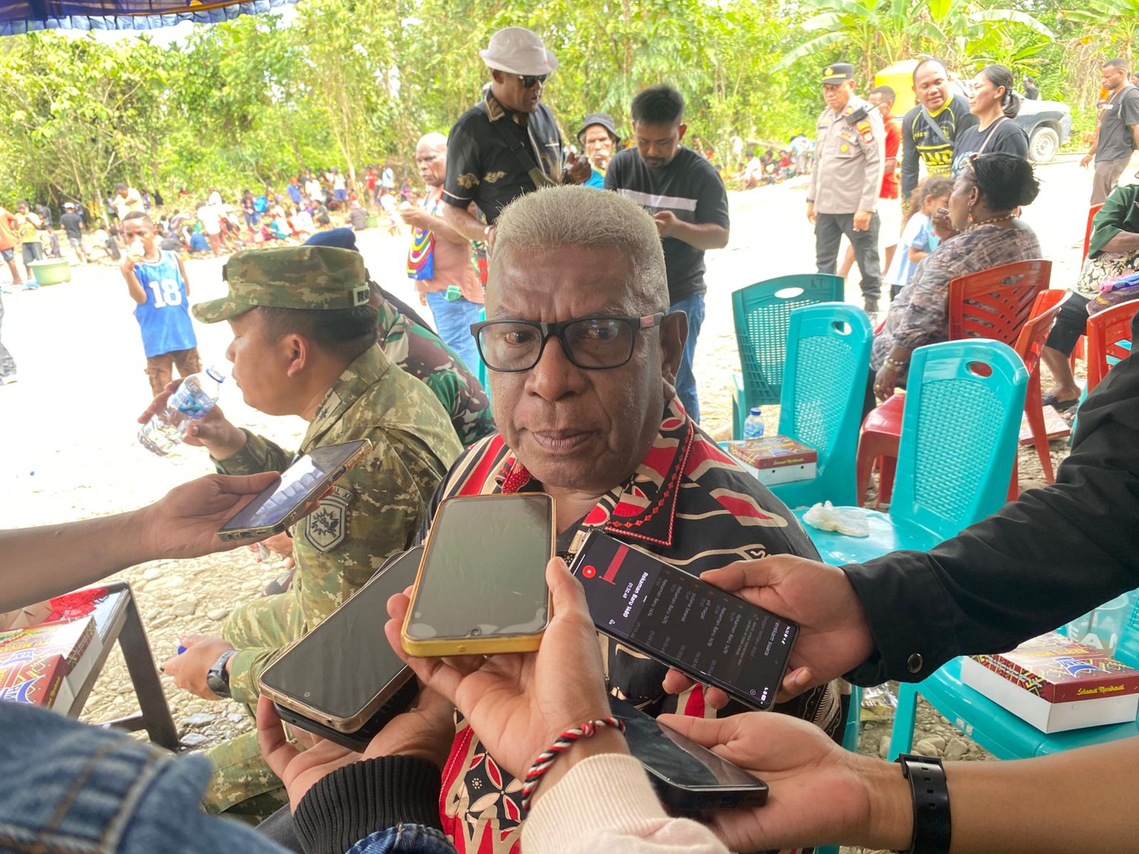 Setahun Lebih Ditutup, Bupati Johannes Rettob Pastikan Jalan Kawasan Bundaran Petrosea Kembali Dibuka