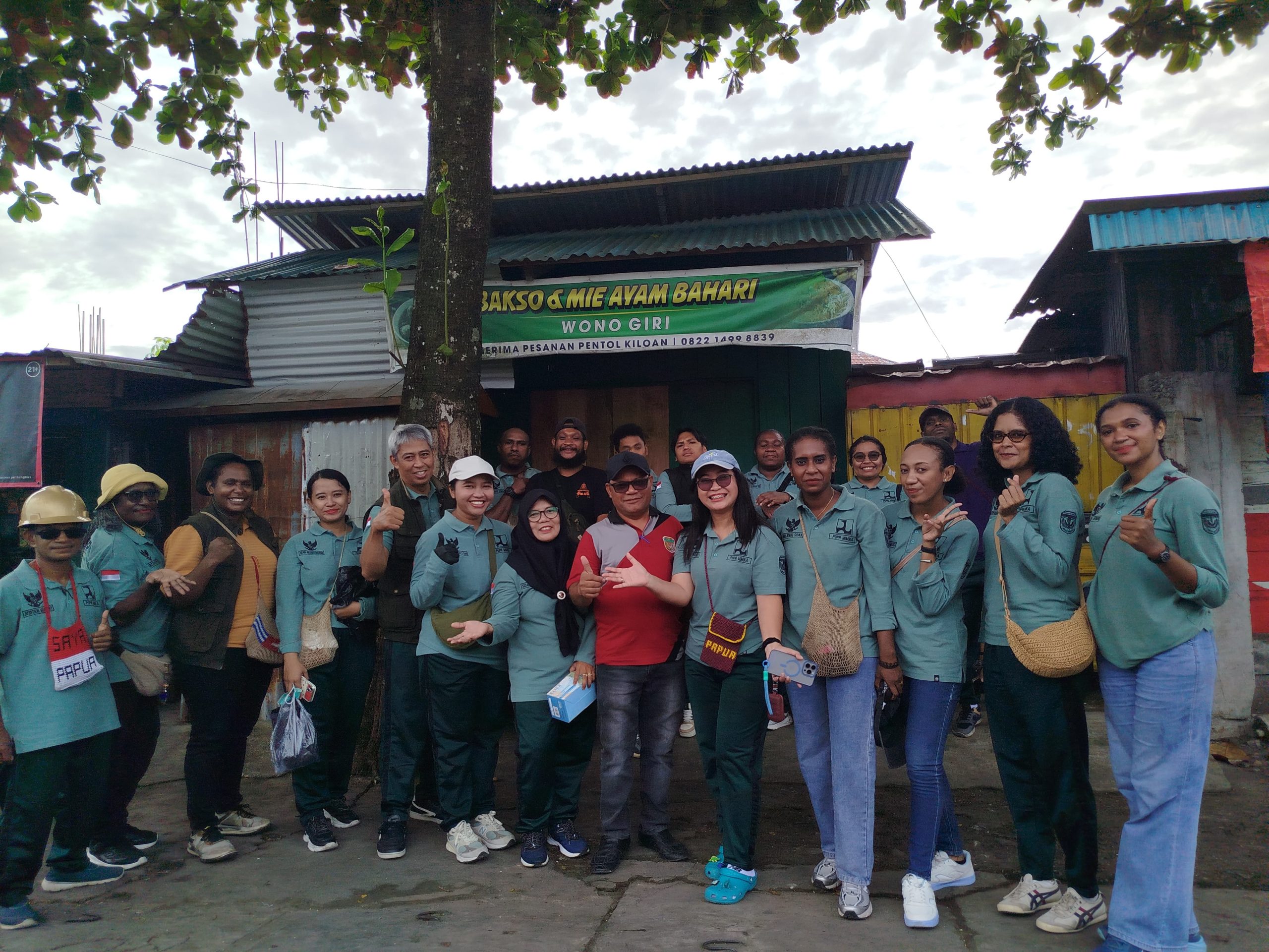 Ikut Kebersihan Lingkungan Plt. Kabid Cipta Karya PUPR Mimika: Program Bersih Kota Instruksi Presiden, Seluruh OPD Wajib Terlibat