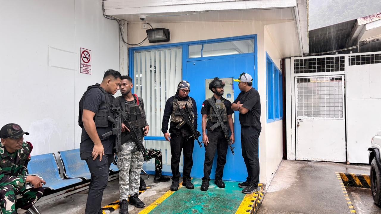 Satgas Operasi Damai Cartenz Lakukan Olah TKP Penembakan Karyawan PT Freeport di Tembagapura