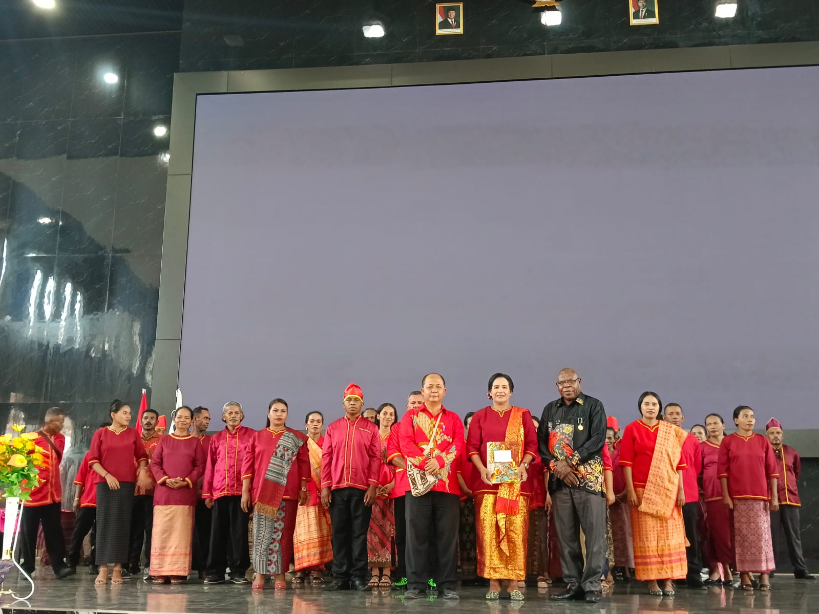Pengurus Kerukunan Sather Dilantik, Fransiskus Bokeyau: Jaga Keharmonisan Perkuat Solidaritas, Ciptakan Kehidupan Masyarakat Rukun dan Damai