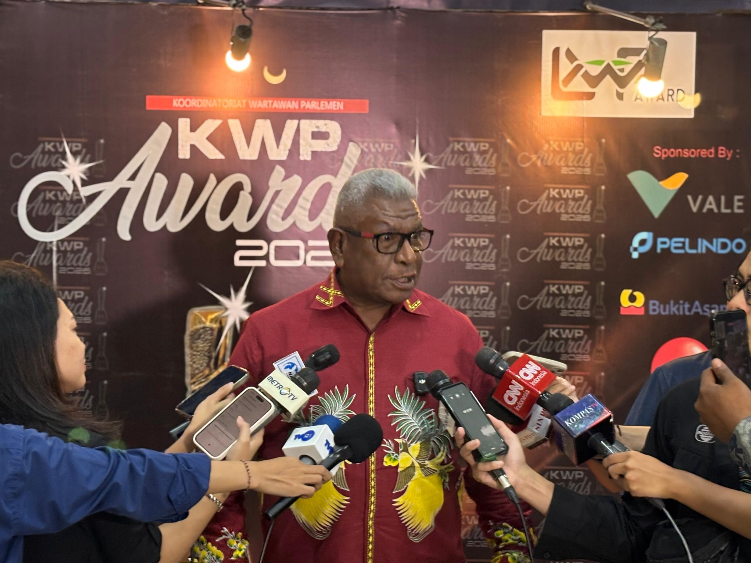 Terima KWP Award 2026 di Senayan, Johannes Rettob: Motivasi untuk Mimika yang Lebih Baik