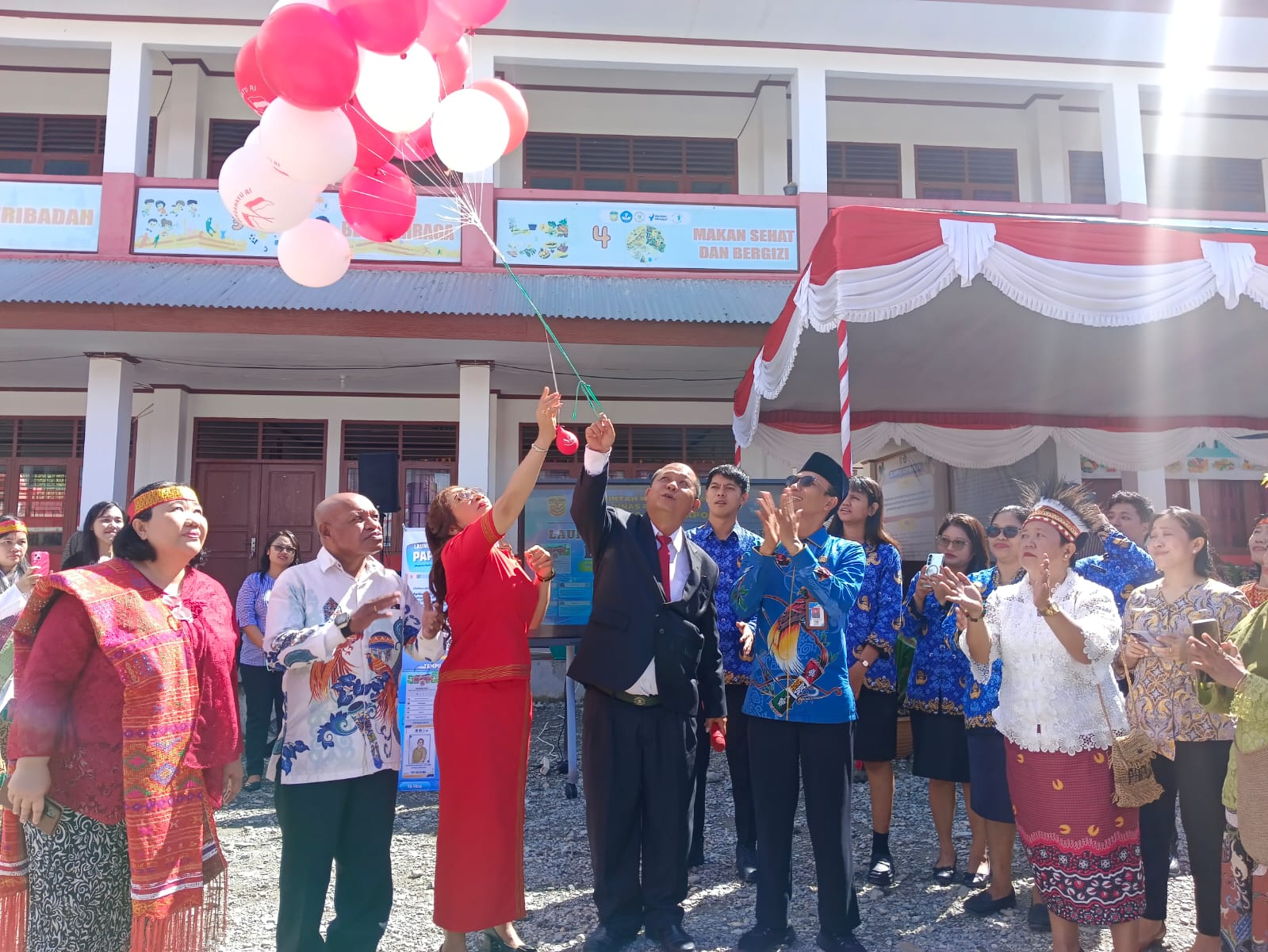 Hardiknas 2026, Disdik Mimika Luncurkan Aplikasi PAPEDA di SD Koperapoka 1