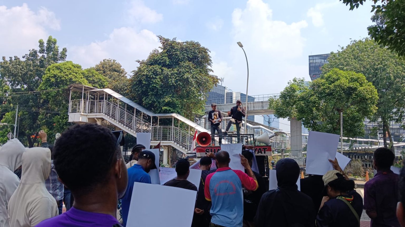 Penerangan Jalan Papua Selatan Disorot: Aliansi Pemuda Nilai Kebijakan Tidak Mandiri dan Rawan Penyimpangan
