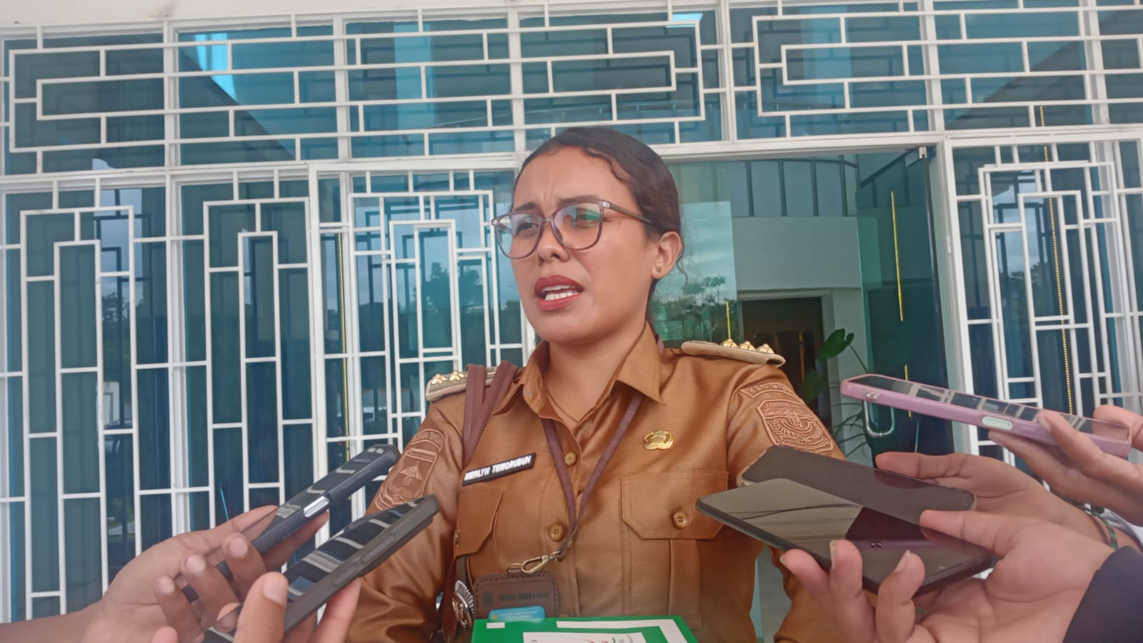 Produksi Sampah Distrik Miru Capai 40 Ton per Hari, Merlyn Temorubun: Perlu Kerjasama dan Kesadaran Masyarakat