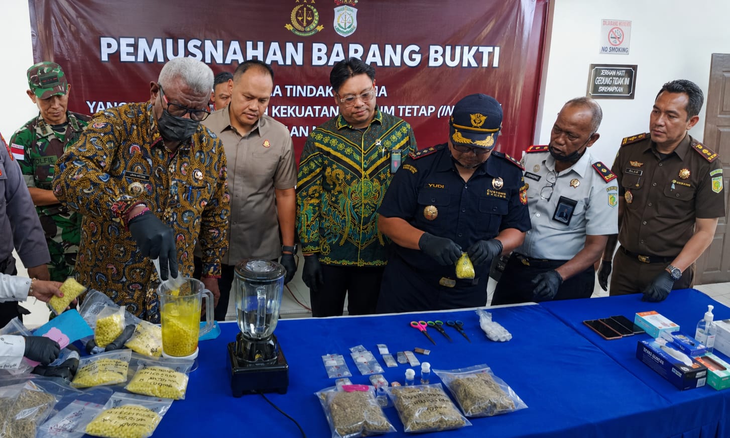 Kejari Mimika Musnahkan Barang Bukti Perkara Inkracht, Johannes Rettob: Mimika Tidak Boleh Jadi Ruang Aman Pelaku Kejahatan
