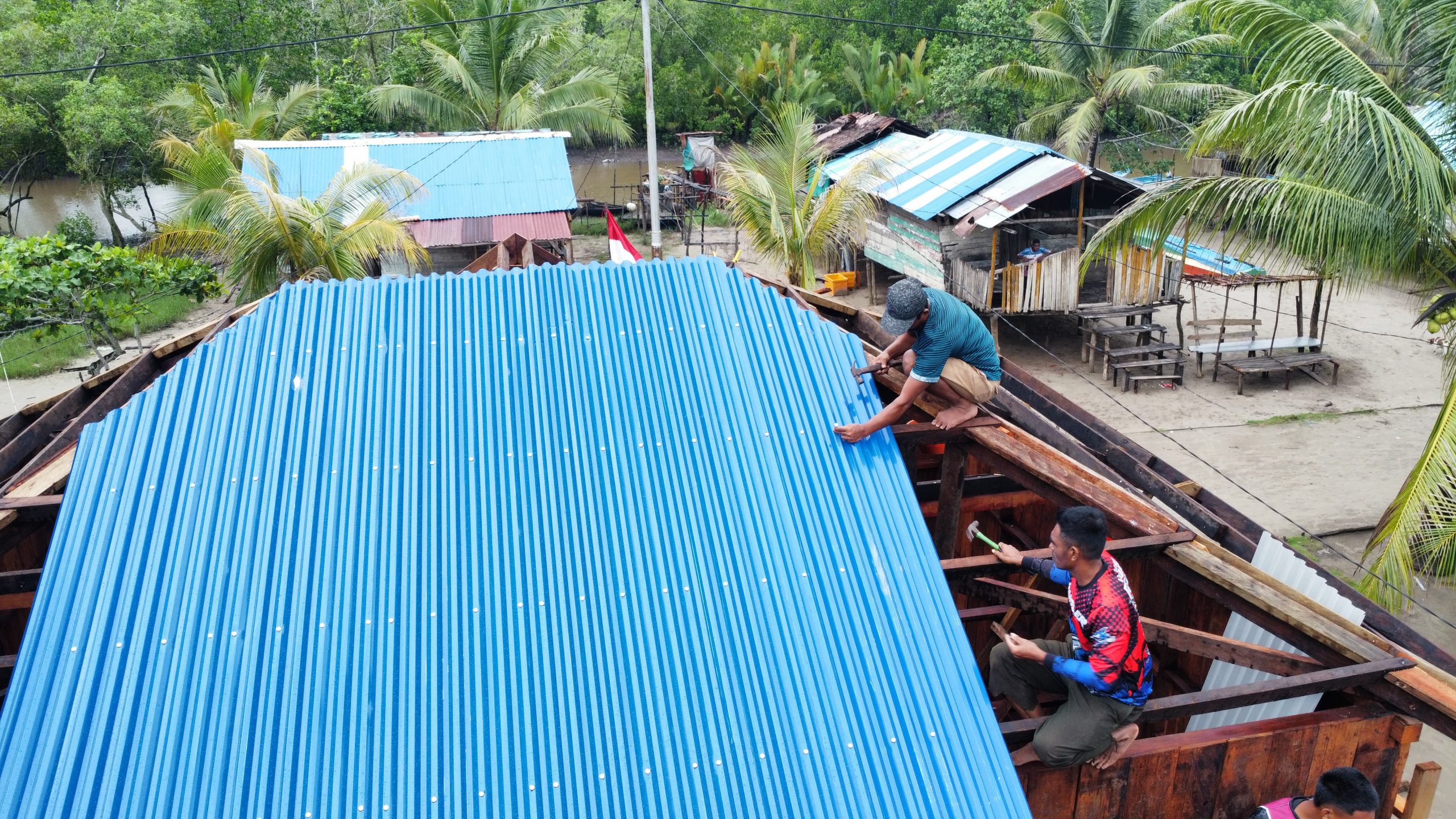 Satgas TMMD Genjot Pembangunan 5 Unit Rumah, Fokus Pemasangan Atap
