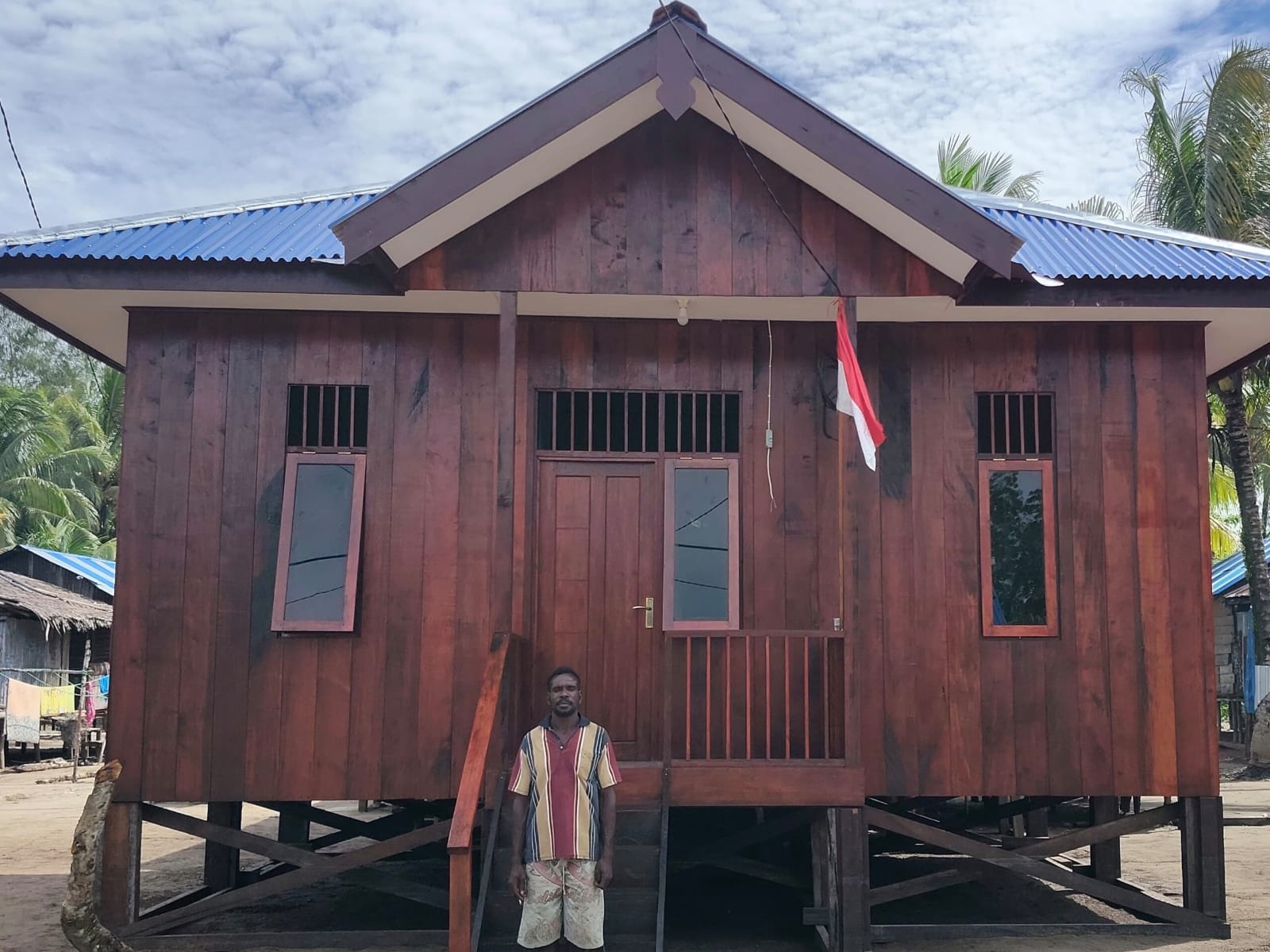 Nikodemus Awaiti Bersyukur Rumah Program TMMD Rampung Dibangun