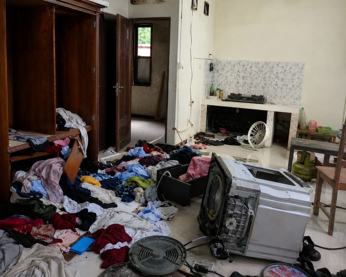 Rumah Dibobol Maling Siang Hari di Jalan Busiri Ujung Jalan Sahabat, Sejumlah Barang Berharga Digasak