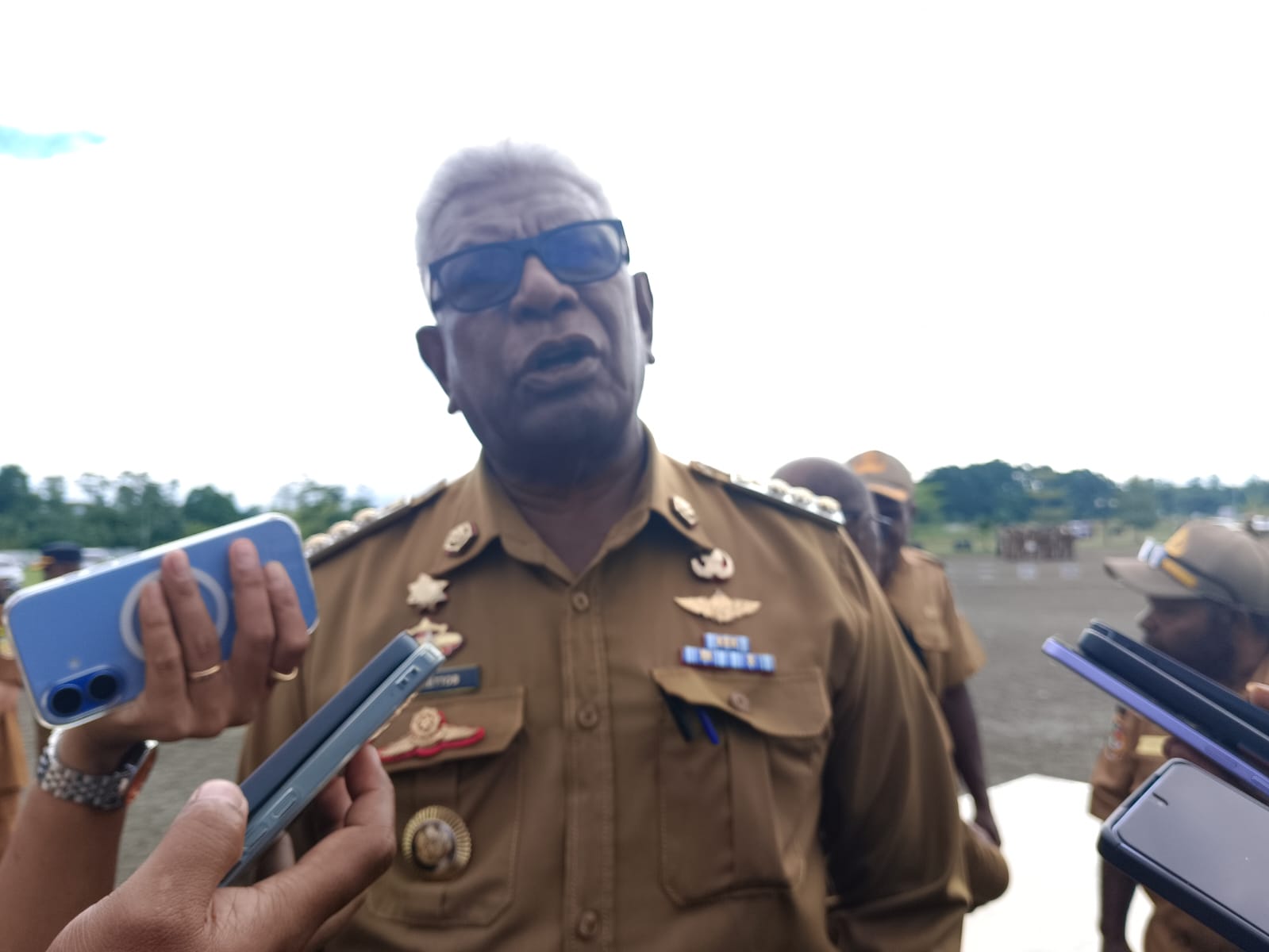 Bupati Mimika Soroti Antrean BBM, Minta OPD Terkait Lakukan Sweeping