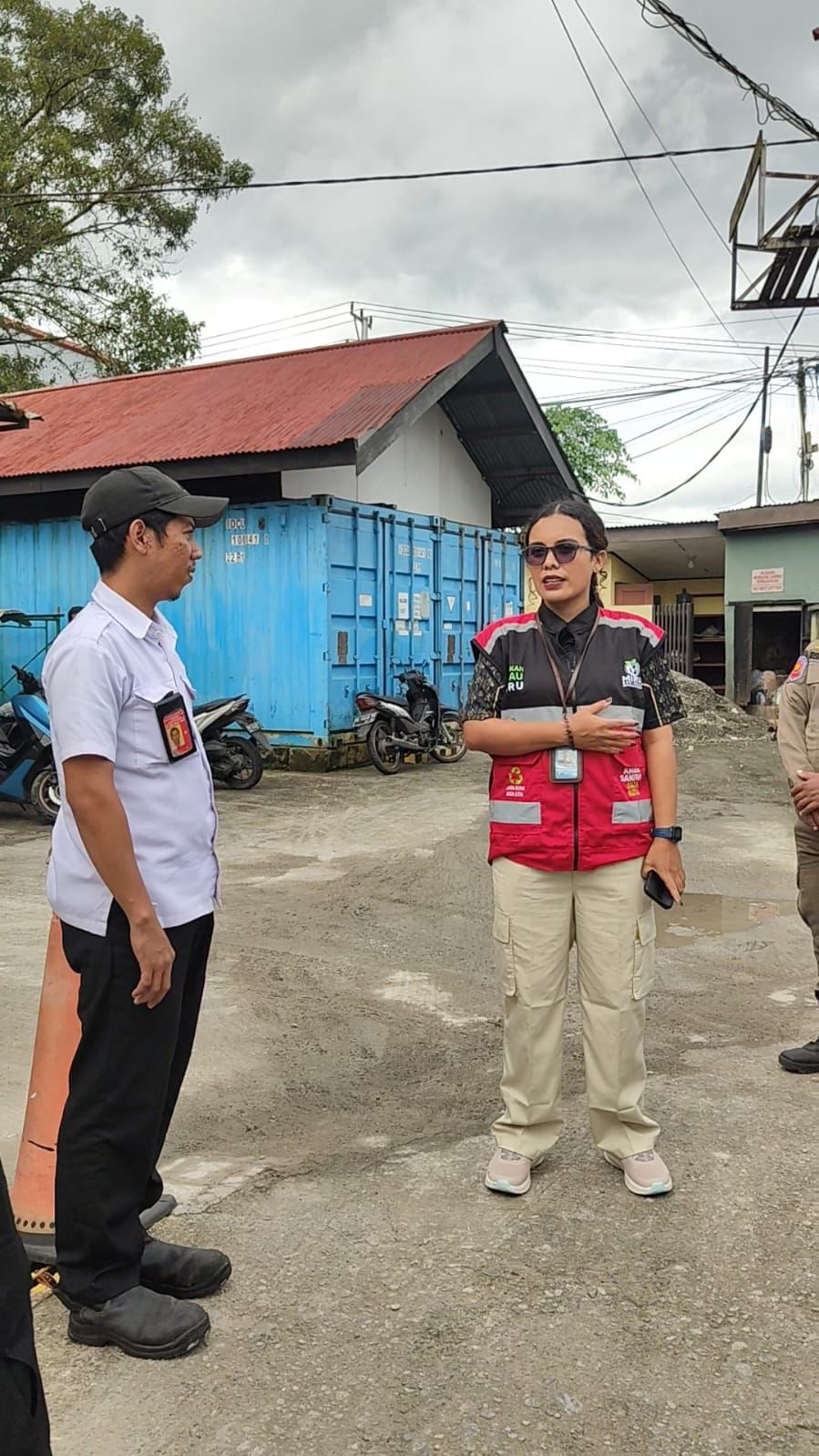 Kepala Distrik Mimika Baru Tegaskan Warga Jangan Buang Sampah Sembarangan, Sanksi Satpol PP Segera Diterapkan
