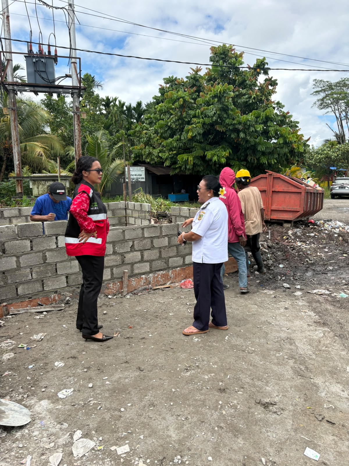 TPS Lanal Jadi Percontohan, Kepala Distrik Mimika Baru Dorong Budaya Pilah Sampah dari Lingkungan Warga